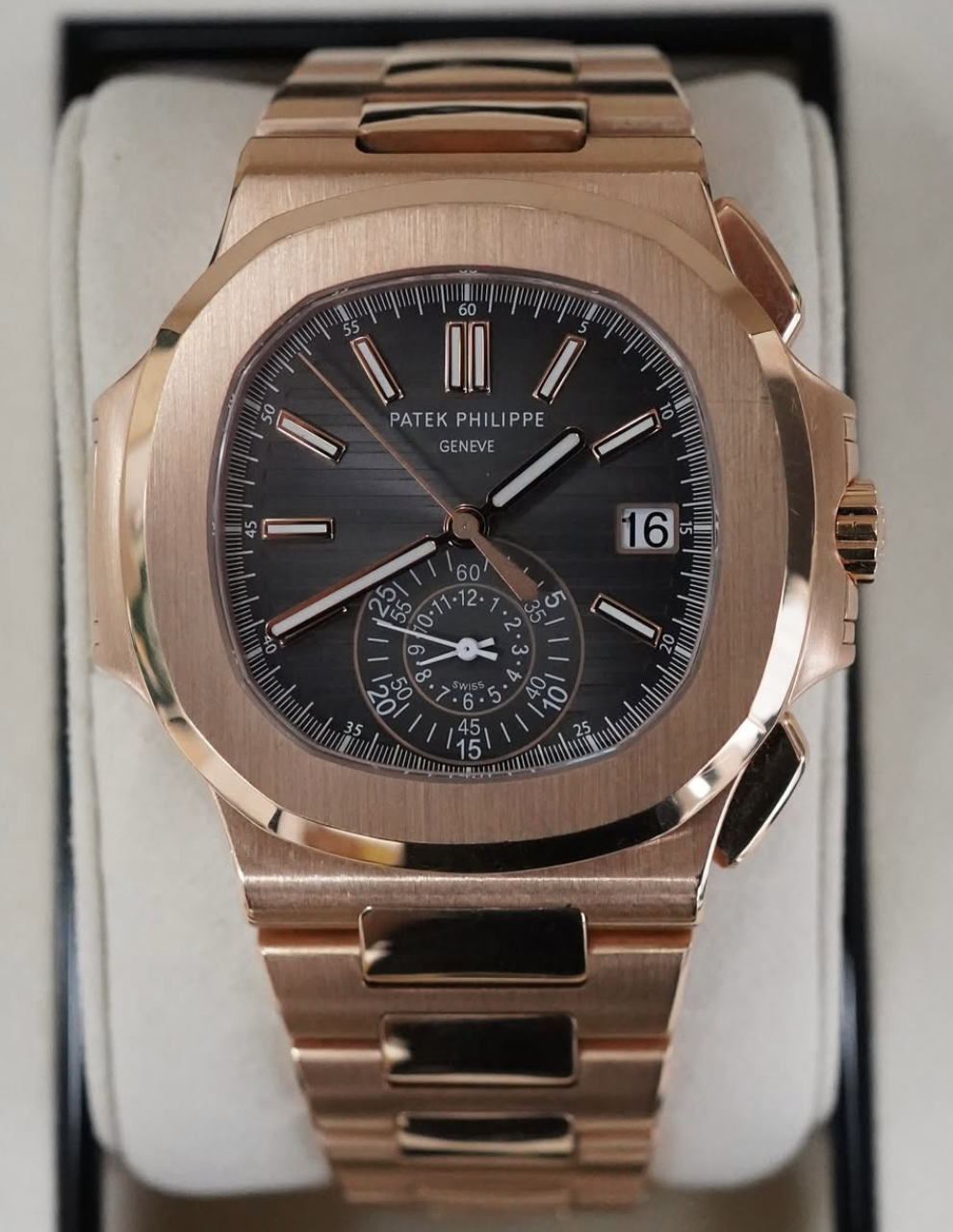 Patek Philippe Nautilus 40.5mm